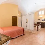 Masseria La Macchiola & Corti Del Mito Фермерский дом *