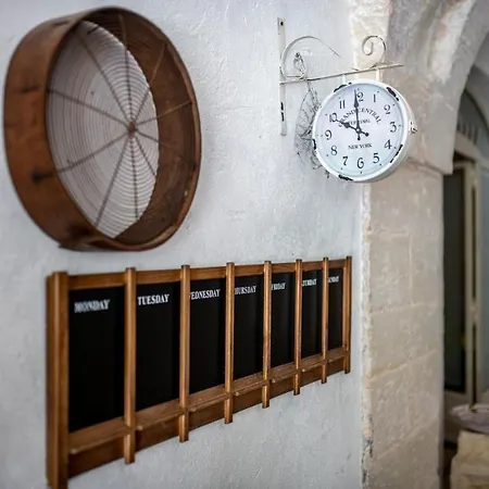 Κατάλυμα σε φάρμα Masseria La Macchiola & Corti Del Mito