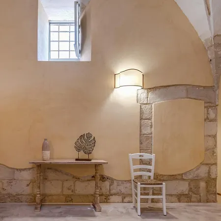 Masseria La Macchiola & Corti Del Mito Spongano