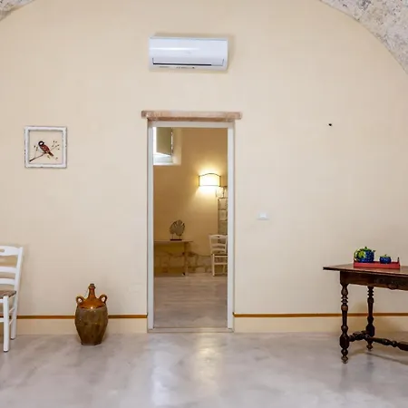 Masseria La Macchiola & Corti Del Mito ファームステイ