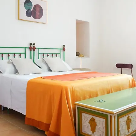 Masseria La Macchiola & Corti Del Mito Κατάλυμα σε φάρμα Spongano