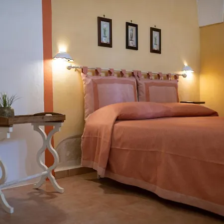 ファームステイ Masseria La Macchiola & Corti Del Mito