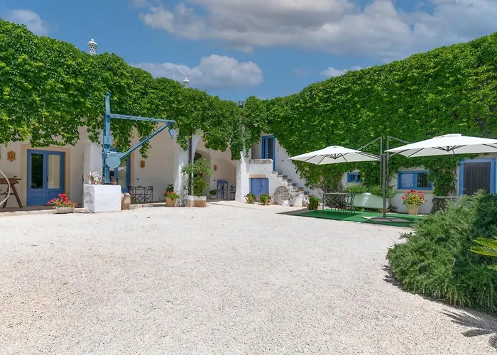 Masseria La Macchiola & Corti Del Mito Спонгано