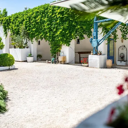 Masseria La Macchiola & Corti Del Mito Farma Spongano