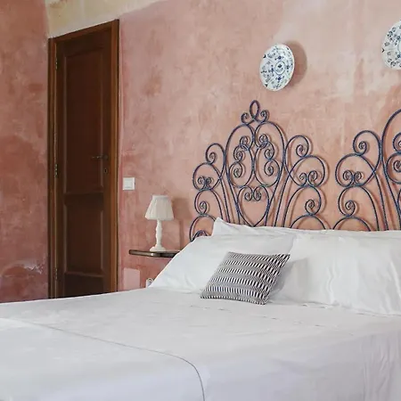 Masseria La Macchiola & Corti Del Mito