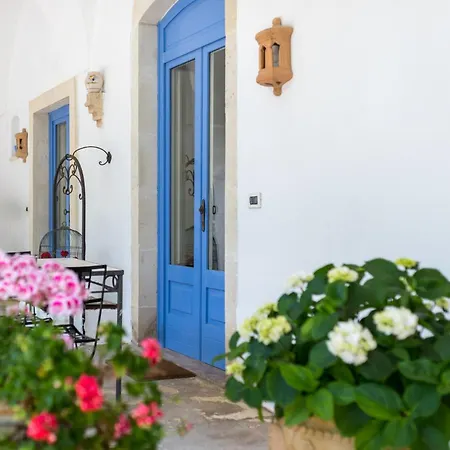 Masseria La Macchiola & Corti Del Mito Bauernhof *