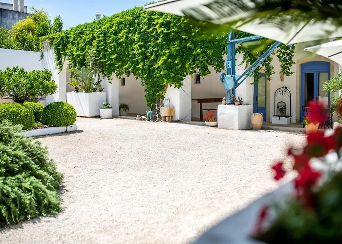 Masseria La Macchiola & Corti Del Mito Vakantieboerderij Spongano